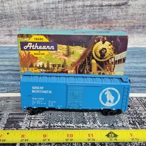 Vintage Athearn H.O scale Great Northern 40ft boxcar blue/white